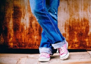 How to Dry Jeans Fast Without a Dryer: Expert Towel Rack Method