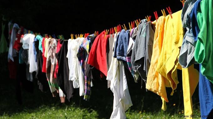 Dry Laundry Faster: The Simple Hanger Trick for Wrinkle-Free Results