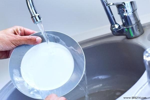 17 Bad Habits Skyrocketing Your Electricity Bills – Proven Fixes to Save €145+ Yearly