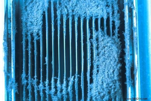 17 Bad Habits Skyrocketing Your Electricity Bills – Proven Fixes to Save €145+ Yearly