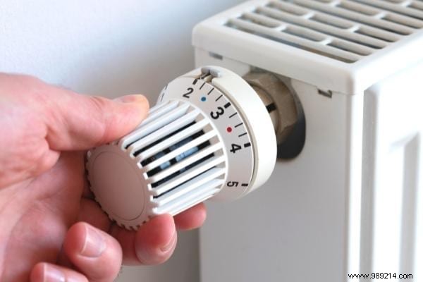 Is It Cheaper to Leave the Heat On All Day or Turn It On and Off? My Real Test Results