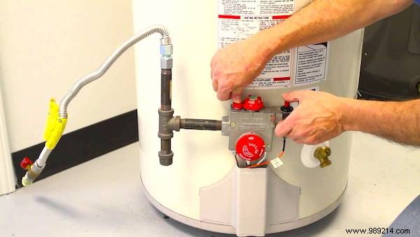 8 Expert Tips to Slash Your Electricity Bill and Save Hundreds Annually