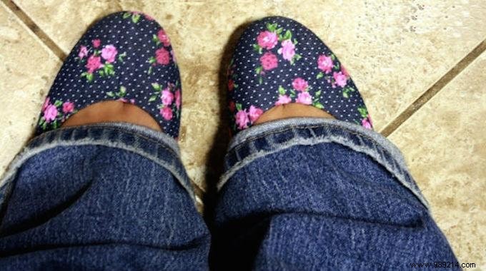 How to Stretch Tight Shoes Overnight: Proven Freezer Bag Method