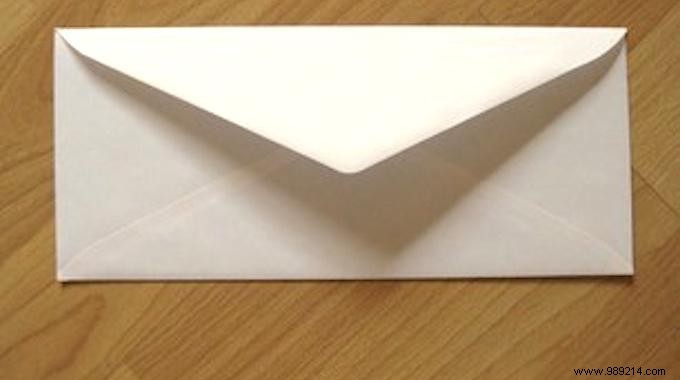 How to Open a Sealed Envelope Without Damaging It: The Freezer Trick That Works