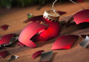 Genius DIY Hack: Store Christmas Ornaments Safely in an Egg Carton