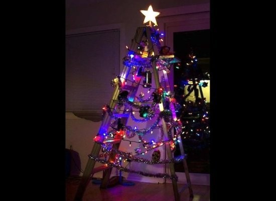 14 Creative DIY Christmas Trees on a Budget: Genius Ideas from Everyday Items