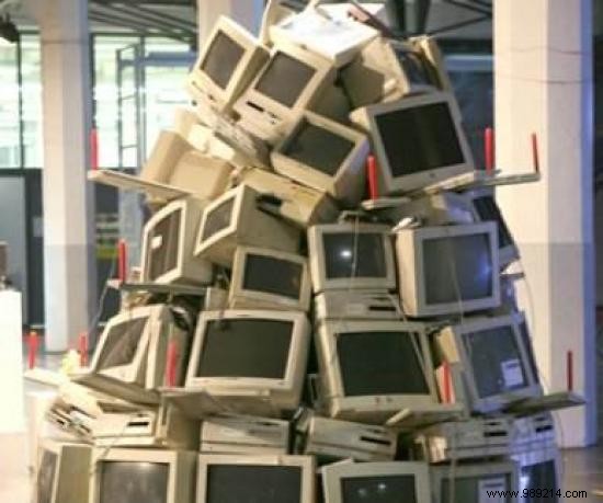 14 Creative DIY Christmas Trees on a Budget: Genius Ideas from Everyday Items