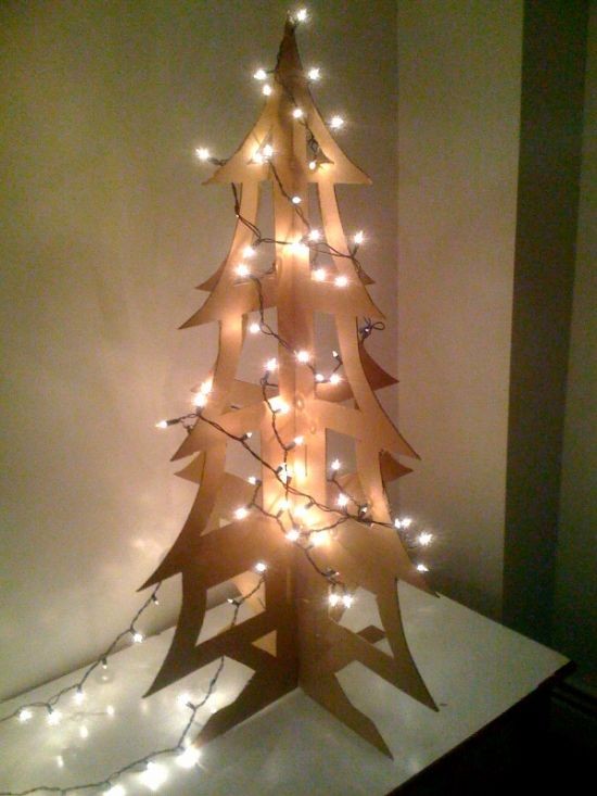 14 Creative DIY Christmas Trees on a Budget: Genius Ideas from Everyday Items