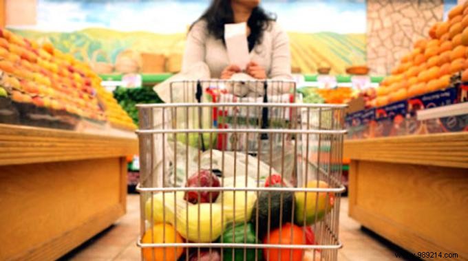 Smart Hack: Create Your Shopping List in Under 20 Seconds with One Fridge Photo