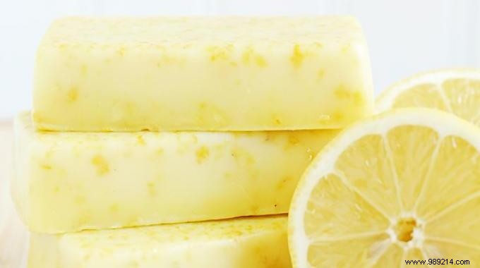 Simple 3-Ingredient Homemade Lemon Soap Recipe: Fresh and Natural
