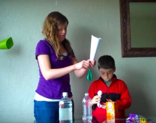 Easy Kid-Friendly Science Experiment: Inflate a Balloon with Baking Soda and Vinegar