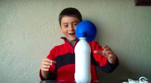 Easy Kid-Friendly Science Experiment: Inflate a Balloon with Baking Soda and Vinegar