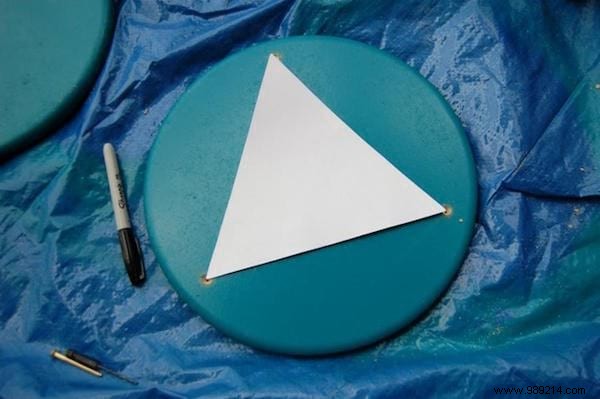 DIY Time-Out Stool with Built-In Hourglass: Simple Step-by-Step Guide for Parents