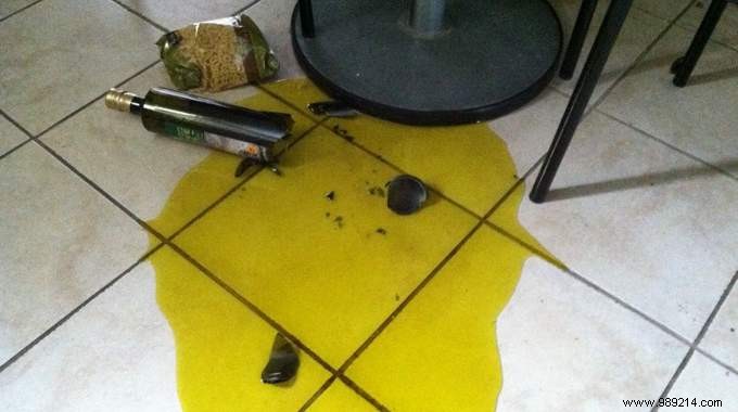 How to Remove Oil Stains from Tiles Using Flour: A Reliable Grandma s Trick
