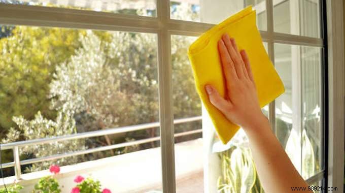 2 Proven, Cost-Free Ways to Make Your Windows Sparkle Like New