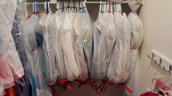 Pro Moving Tip: Transport Hanging Clothes Wrinkle-Free with Garbage Bags