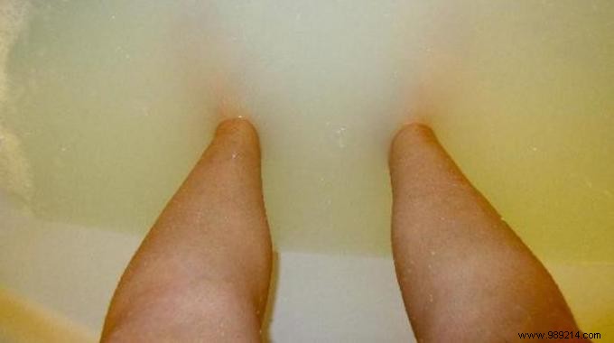 Proven DIY Fix: Unclog Your Shower Drain Fast with Baking Soda and Vinegar