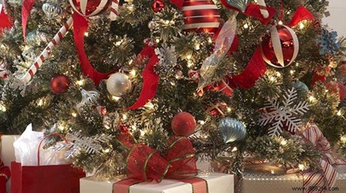 4 Easy DIY Christmas Garland Ideas for a Festive, Personalized Tree