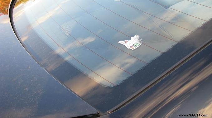Quick White Vinegar Trick: Remove Windshield Stickers in Just 1 Minute