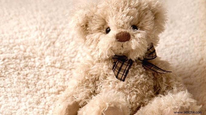 How to Deep Clean Non-Washable Plush Toys with Potatoes: Simple Home Remedy