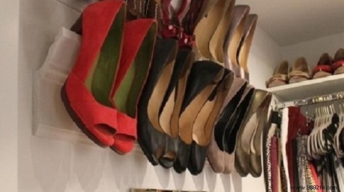 Genius Shoe Storage Hack: Hang Heels on Cornices to Free Up Space