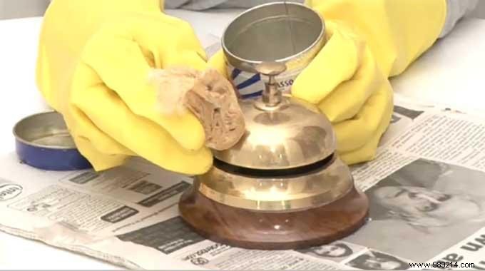 Proven DIY Polish: Restore Shine to Brass Instruments with Salt, Vinegar, and Flour