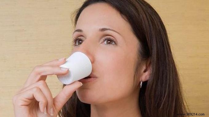 Achieve a Fresh, Healthy Mouth with This Simple Baking Soda Mouthwash Recipe