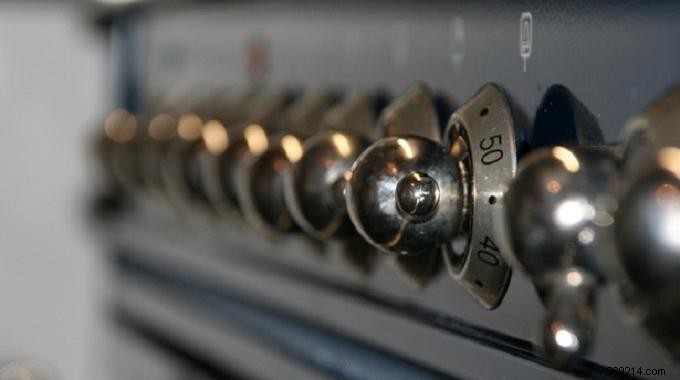 How to Clean Your Oven Naturally with Baking Soda: Proven Step-by-Step Guide