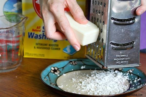 DIY Marseille Soap Laundry Detergent: Simple Recipe for Washing Machines & Real Savings