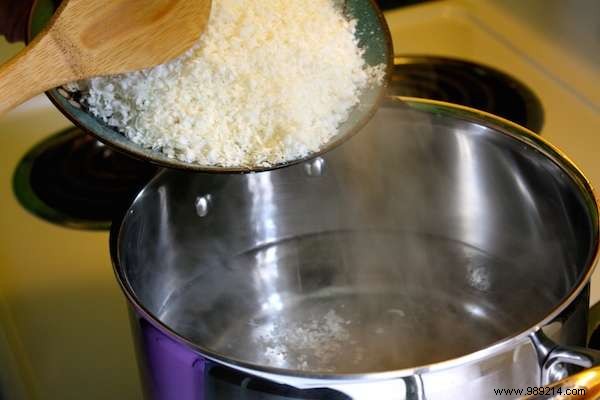 DIY Marseille Soap Laundry Detergent: Simple Recipe for Washing Machines & Real Savings