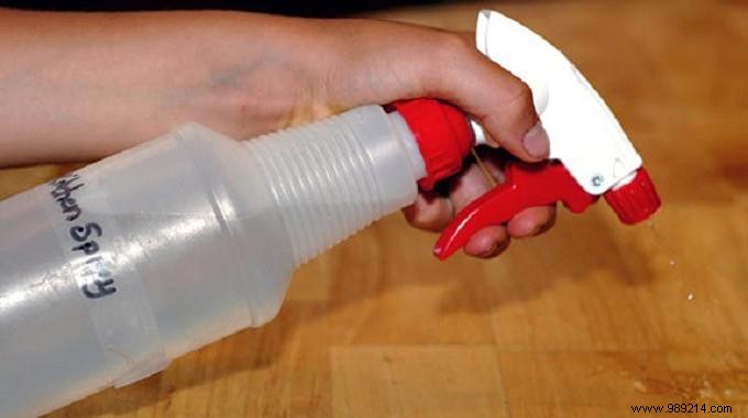 4 Proven Natural Cleaners for a Spotless Kitchen Worktop