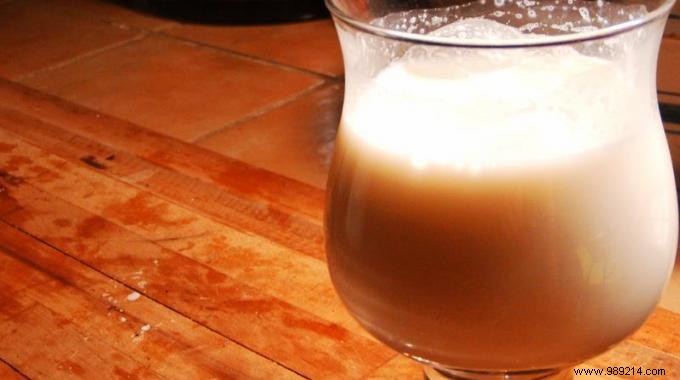 7 Surprising Everyday Uses for Milk at Home: Tested by a Seasoned Homemaker