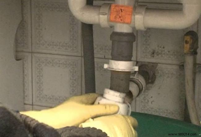 2 Proven Natural Ways to Unclog Your Sink Without Chemicals