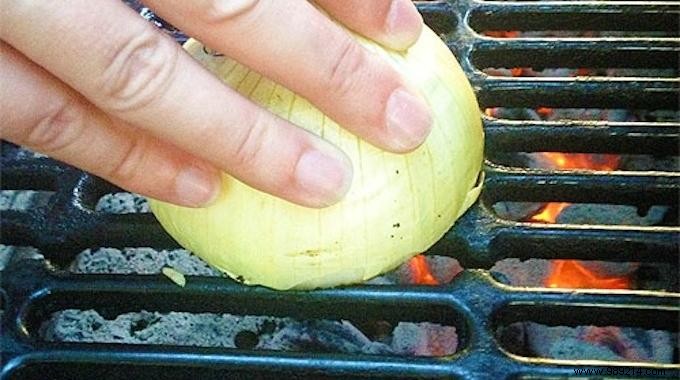 Proven Onion Trick: Stop Food from Sticking to Your BBQ Grill