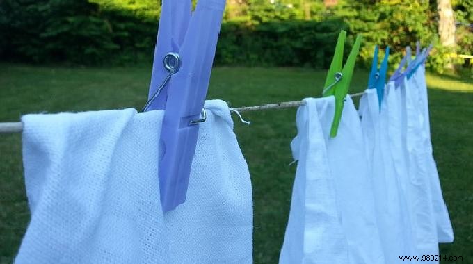 Restore Grey White Linen to Brilliant Whiteness with Aspirin: A Proven Trick