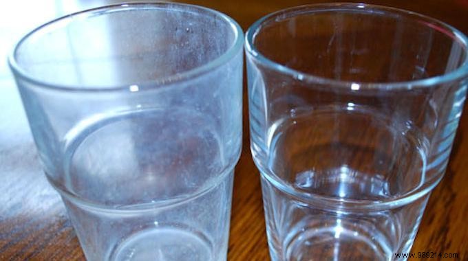 Remove White Streaks from Glasses: The Simple Lemon Juice Dishwasher Trick