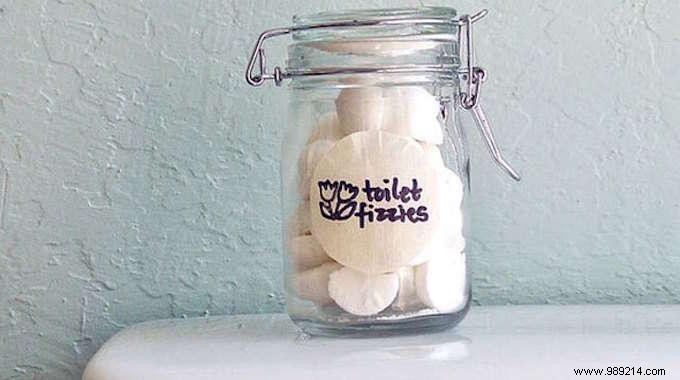Easy Homemade Effervescent Toilet Tablets for a Clean, Fresh Bathroom