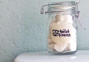 Easy Homemade Effervescent Toilet Tablets for a Clean, Fresh Bathroom