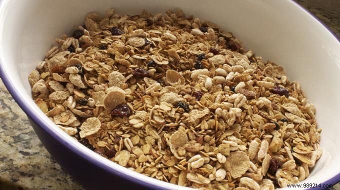 Eliminate Pantry Moths Naturally: Garlic s Proven, Chemical-Free Solution