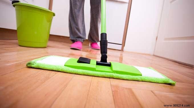 DIY Natural Multi-Purpose Cleaner: Proven Recipe with Marseille Soap and Lemon