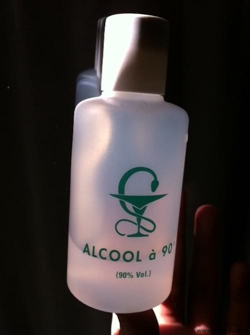 2 Proven, Practical Tips to Prevent Frost on Your Car Windows This Winter