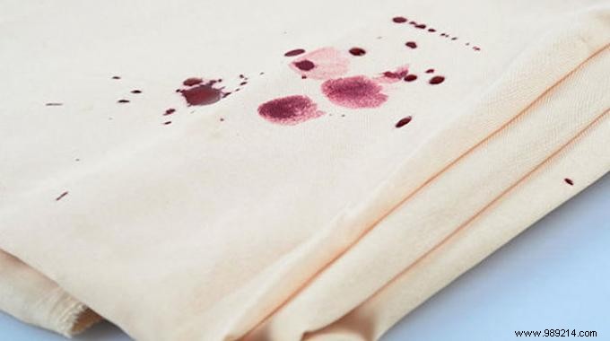 How to Remove Blood Stains from Sheets Easily with Baking Soda