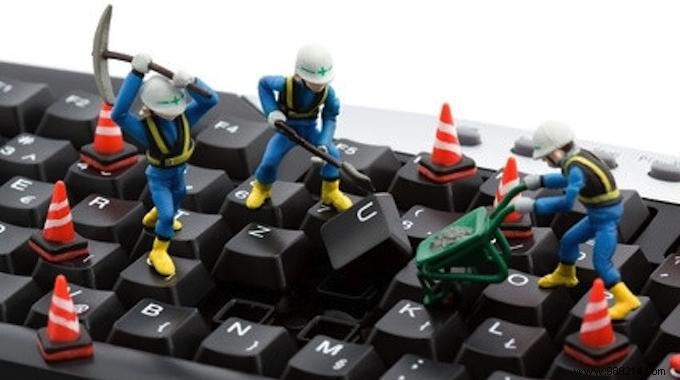 Effortlessly Dust Your Computer Keyboard with a Hair Dryer in Seconds