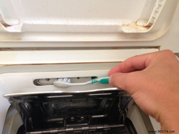 How to Deep Clean Your Washing Machine in 7 Proven Steps with Baking Soda and Vinegar