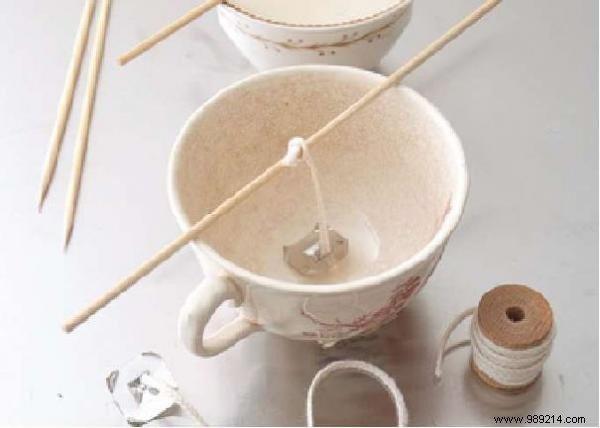 Easy Step-by-Step Guide: How to Make Natural Beeswax Candles at Home