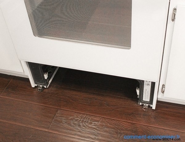 Proven Hack: Clean Between Oven Door Glass Panes Effortlessly