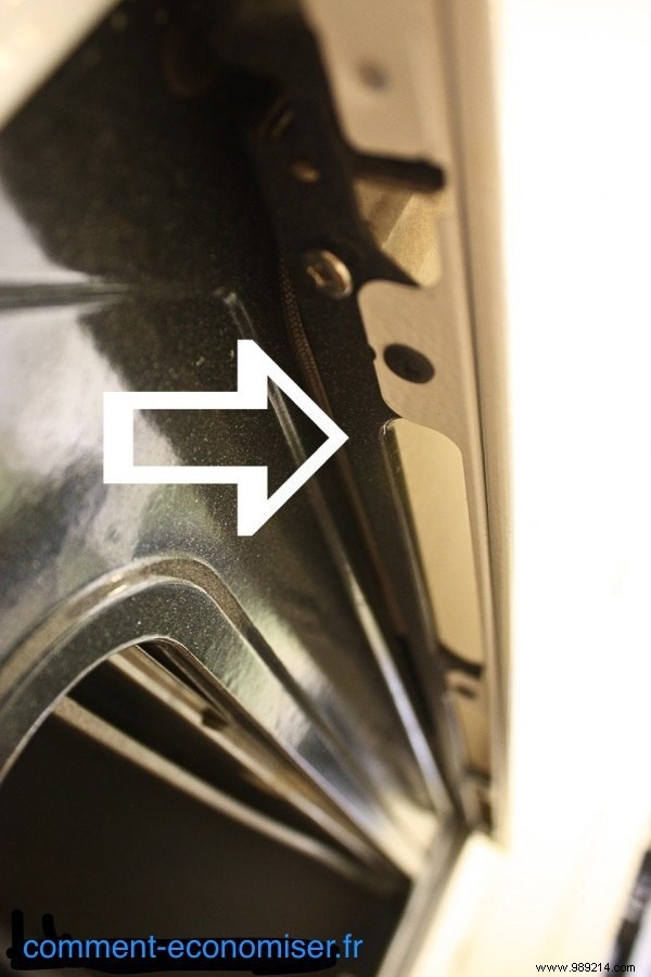 Proven Hack: Clean Between Oven Door Glass Panes Effortlessly