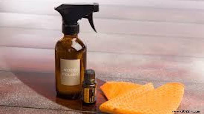 DIY Homemade Dust Spray: Natural Recipe That Repels Dust Effectively