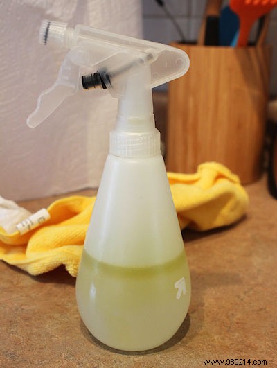 DIY Homemade Dust Spray: Natural Recipe That Repels Dust Effectively