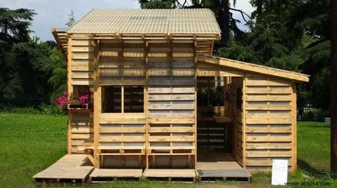 15 Ingenious Ways to Upcycle Old Wooden Pallets into Stunning DIY Projects